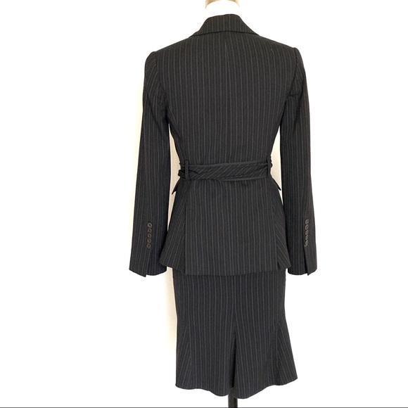 3 PIECE SUIT BCBG MaxAzria - Picture 3 of 14